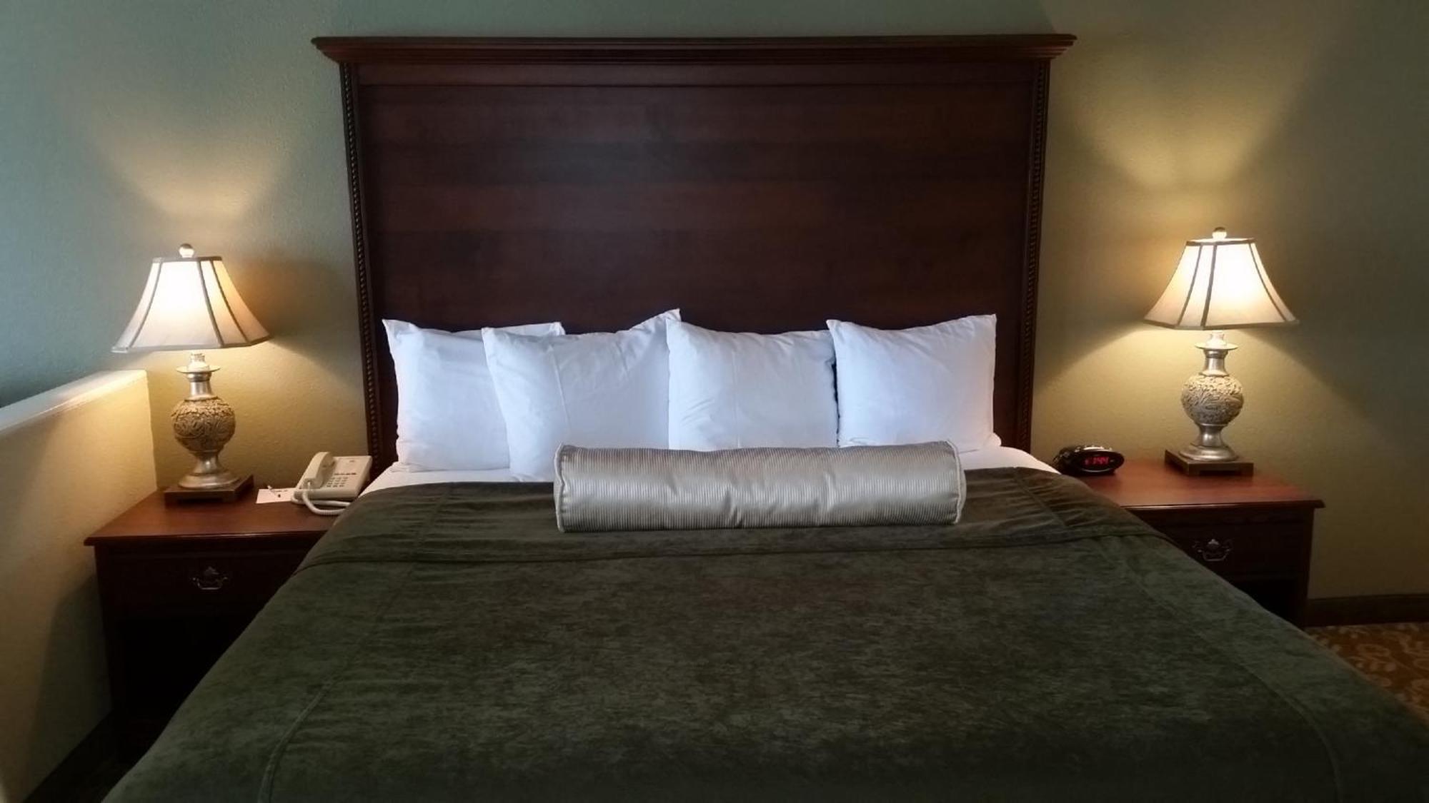 Best Western Salbasgeon Inn & Suites Reedsport Quarto foto